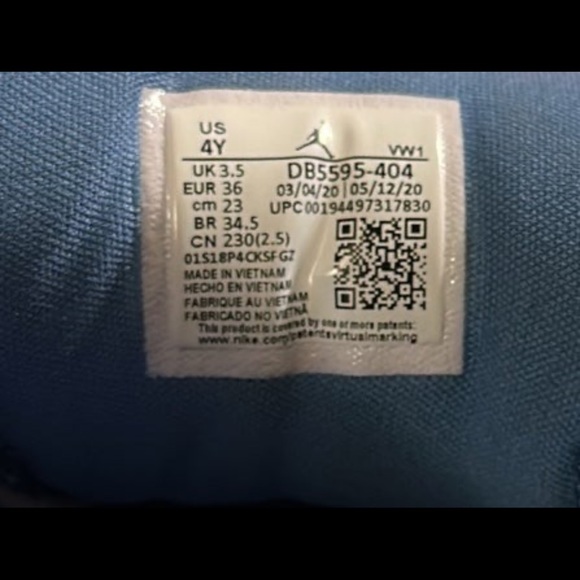 Air Jordan 12 Retro SE (GS) - Picture 4 of 9